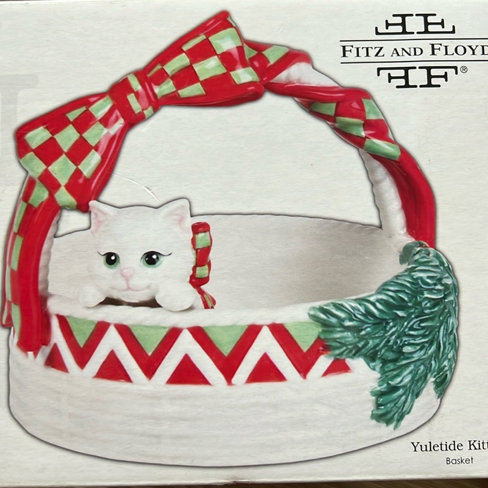 FITZ AND FROYD Yuketide Kitten Basket NIB 2008